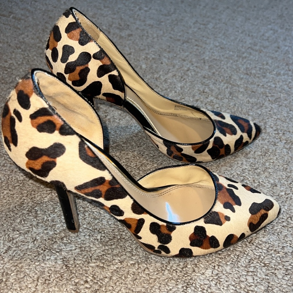BCBGeneration Brown and Black Heels with Animal Print Size 8 - Picture 4 of 6